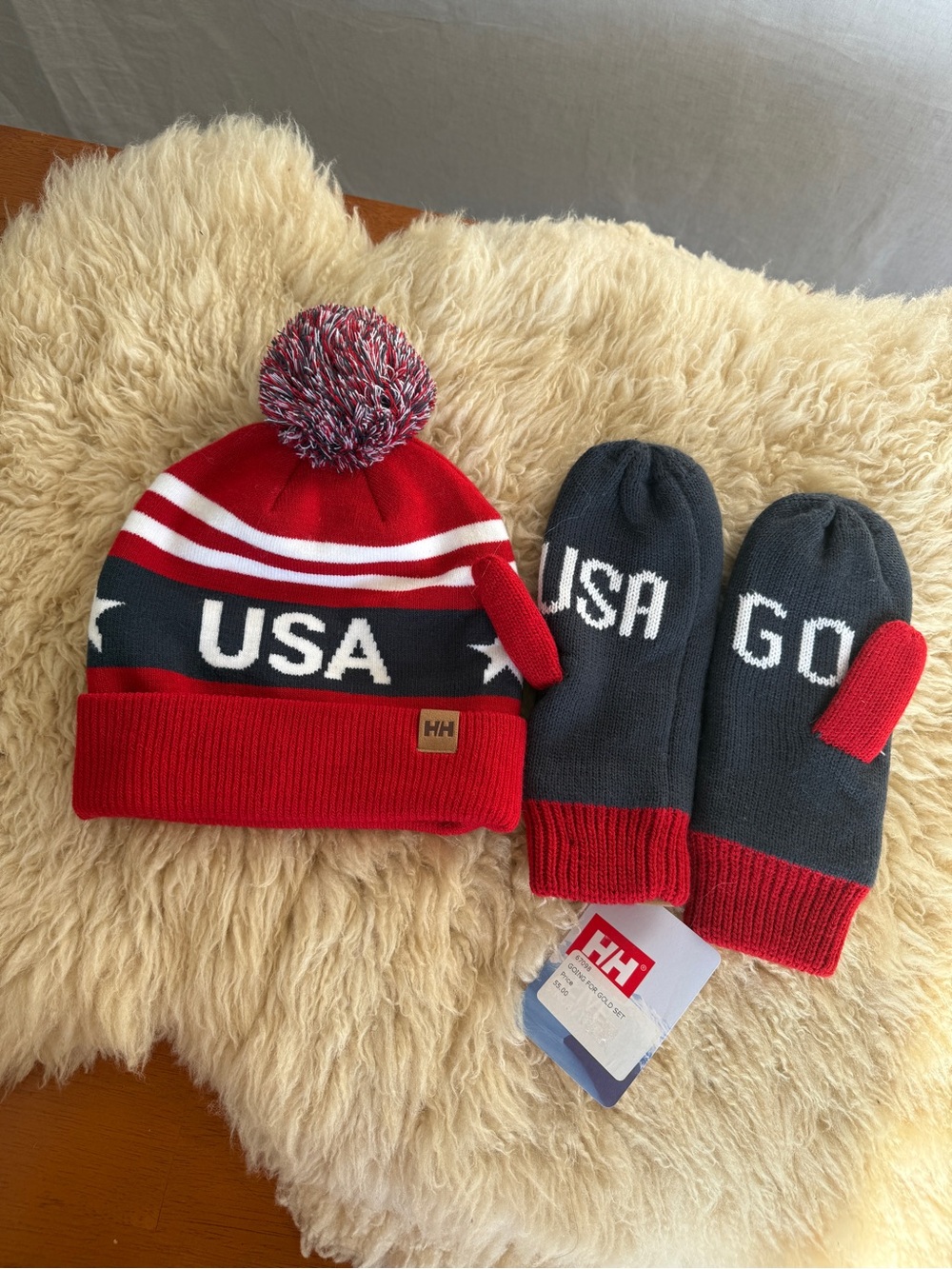 NWT Helly Hansen Team 'USA' Olympics Knit Beanie and Mittens Set